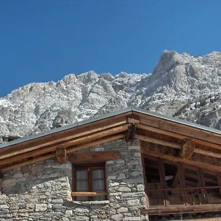 Refuge Gite Du Suffet Hostal *